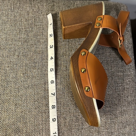 a.n.a.dark tan strappy sandals with gold toned studs, size 10. - Picture 9 of 12